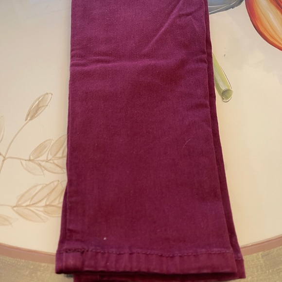 ๐ Guess Sexy Curve Jeans ๐ - Picture 7 of 9